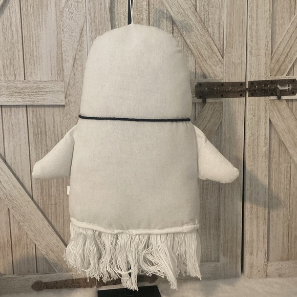 Target Hyde and Eek 2023 Halloween Floating Ghost Pillow - Picture 5 of 9